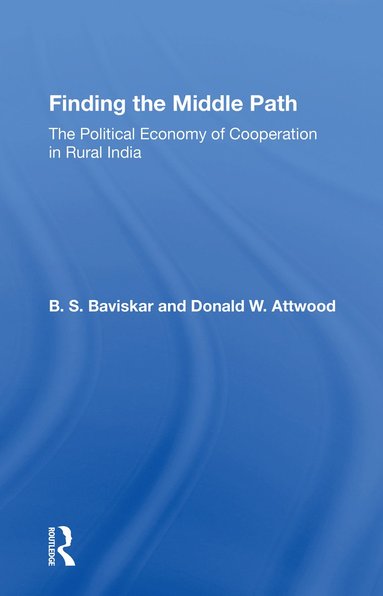 bokomslag Finding The Middle Path