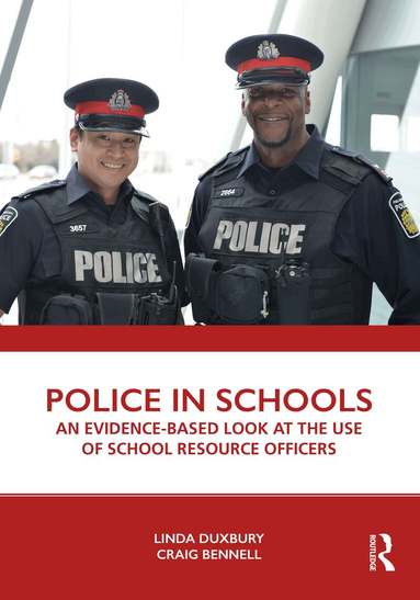 Linda Duxbury, Craig Bennell - Police in Schools, Häftad
