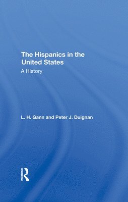 bokomslag The Hispanics In The United States
