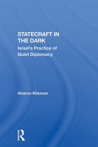 bokomslag Statecraft In The Dark