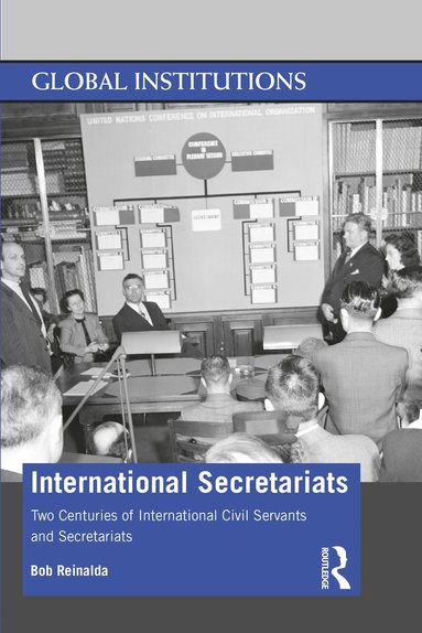 bokomslag International Secretariats