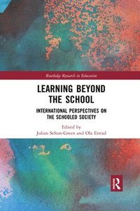 bokomslag Learning Beyond the School