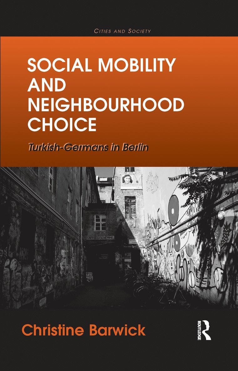 Social Mobility and Neighbourhood Choice