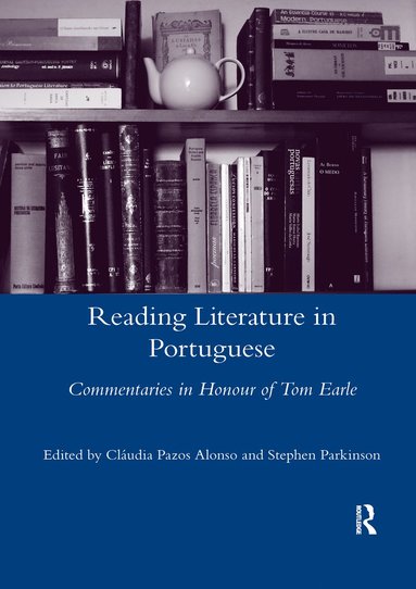 bokomslag Reading Literature in Portuguese