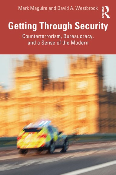 Mark Maguire, David A. Westbrook - Getting Through Security, Häftad