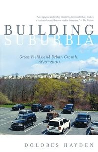 bokomslag Building Suburbia