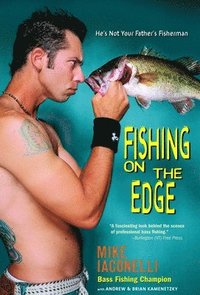 bokomslag Fishing on the Edge