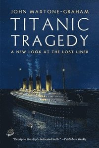 bokomslag Titanic Tragedy