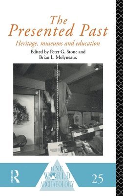B. L. Molyneaux, P. G. Stone - Presented Past, Inbunden