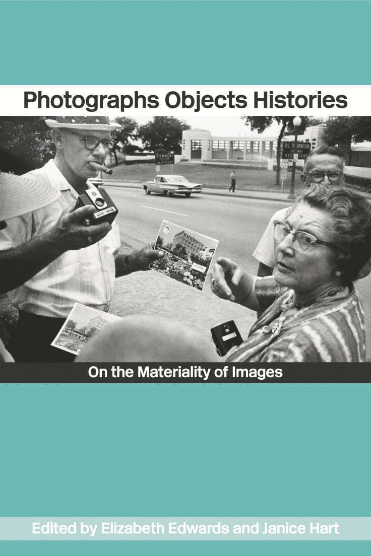 Photographs Objects Histories 1