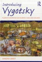 Sandra Smidt - Introducing Vygotsky, Häftad