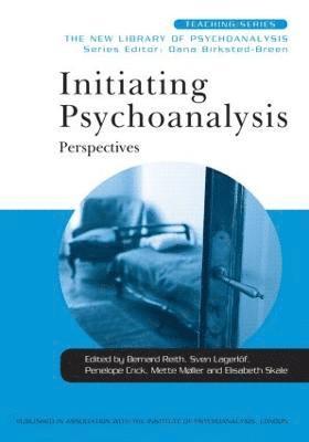 Bernard Reith, Sven Lagerlöf, Penelope Crick, Mette Møller, Elisabeth Skale, Sweden) Lagerlof, Sven (Swedish Psychoanalytical Society, Denmark) Møller, Mette (Danish Psychoanalytic Society, Austria) Skale, Elisabeth (Vienna Psychoanalytical Society - Initiating Psychoanalysis, Inbunden