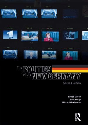 Simon Green - Politics of the New Germany, Häftad