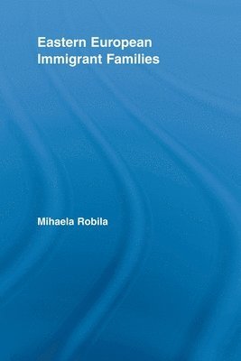 bokomslag Eastern European Immigrant Families