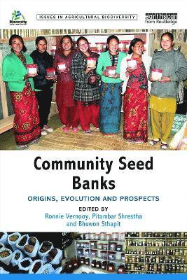 Ronnie Vernooy, Pitambar Shrestha, Bhuwon Sthapit, Italy) Vernooy, Ronnie (Bioversity International, Rome, India) Sthapit, Bhuwon (Bioversity International, New Delhi - Community Seed Banks, Häftad