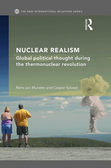 Rens van Munster, Casper Sylvest - Nuclear Realism, Inbunden