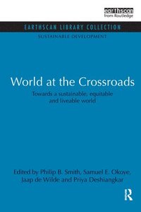 bokomslag World at the Crossroads