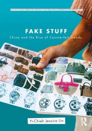 Yi-Chieh Jessica Lin - Fake Stuff, Häftad