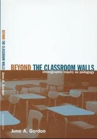 bokomslag Beyond the Classroom Walls