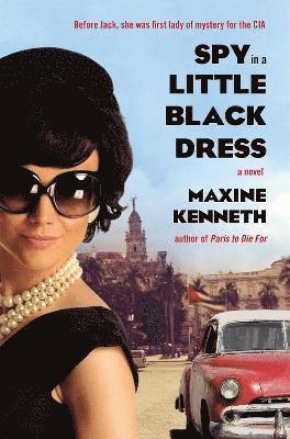 bokomslag Spy in a Little Black Dress