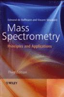 bokomslag Mass Spectrometry: Principles and Applications, 3rd Edition