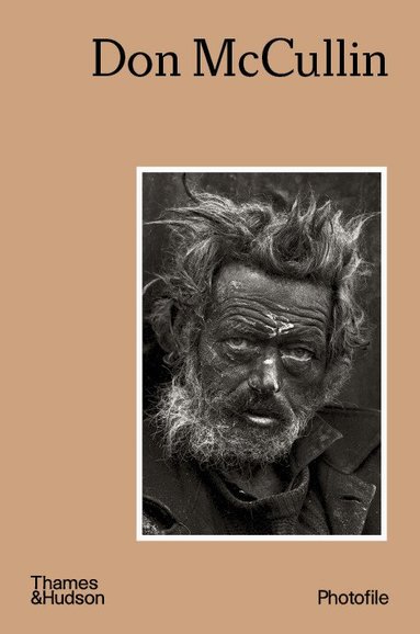 Don McCullin, Häftad
