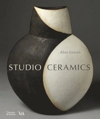 bokomslag Studio Ceramics (Victoria and Albert Museum)