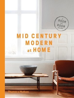 bokomslag Mid-Century Modern at Home