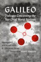 bokomslag Dialogue Concerning the Two Chief World Systems, Ptolemaic and Copernican, Second Revised edition