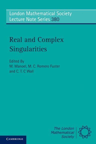 M. Manoel, M. C. Romero Fuster, C. T. C. Wall - Real and Complex Singularities, Häftad