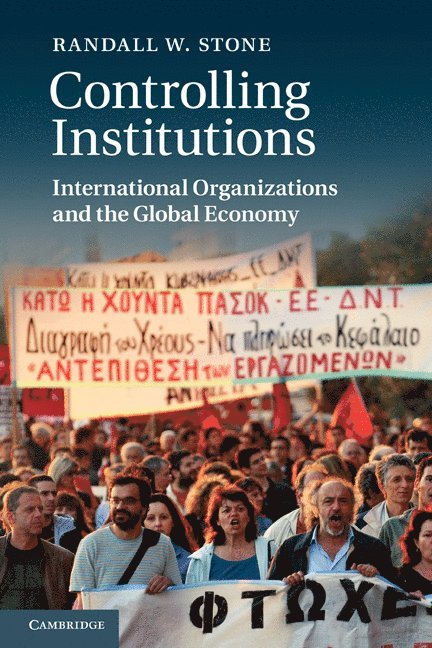 Randall W. Stone, New York) Stone, Randall W. (University of Rochester - Controlling Institutions, Häftad