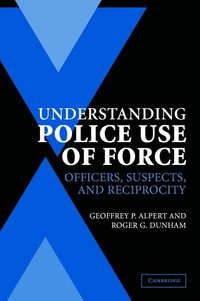 bokomslag Understanding Police Use of Force