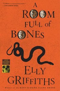 bokomslag A Room Full of Bones
