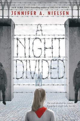 bokomslag A Night Divided (Scholastic Gold)