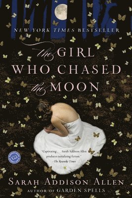 bokomslag The Girl Who Chased the Moon
