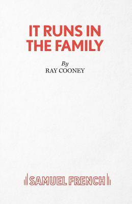 Ray Cooney - It Runs in the Family, Häftad