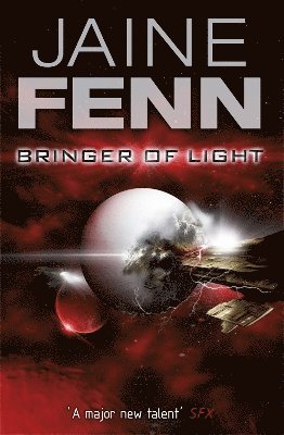 Jaine Fenn - Bringer of Light, Häftad