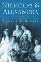 bokomslag Nicholas & Alexandra