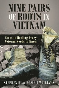 bokomslag Nine Pairs of Boots in Vietnam