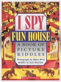 bokomslag I Spy Fun House
