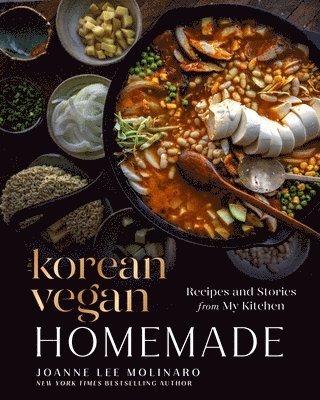 bokomslag The Korean Vegan: Homemade: Recipes and Stories from My Kitchen