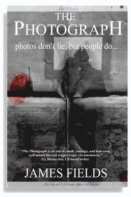 James Fields - Photograph, Häftad