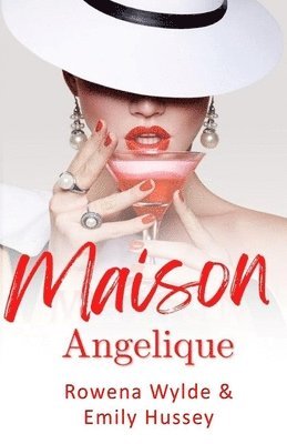 Emily Hussey - Maison Angelique, Häftad