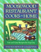 bokomslag Moosewood Restaurant Cooks at Home
