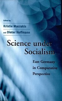 bokomslag Science under Socialism