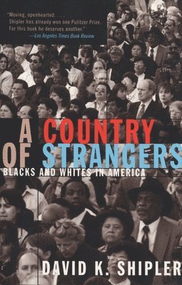 bokomslag A Country of Strangers