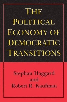 bokomslag The Political Economy of Democratic Transitions