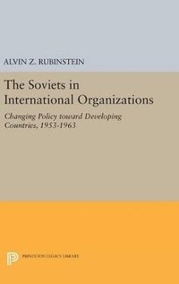 bokomslag Soviets in International Organizations