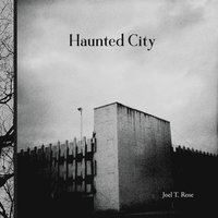 bokomslag Haunted City