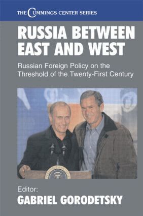 Gabriel Gorodetsky - Russia Between East and West, Häftad